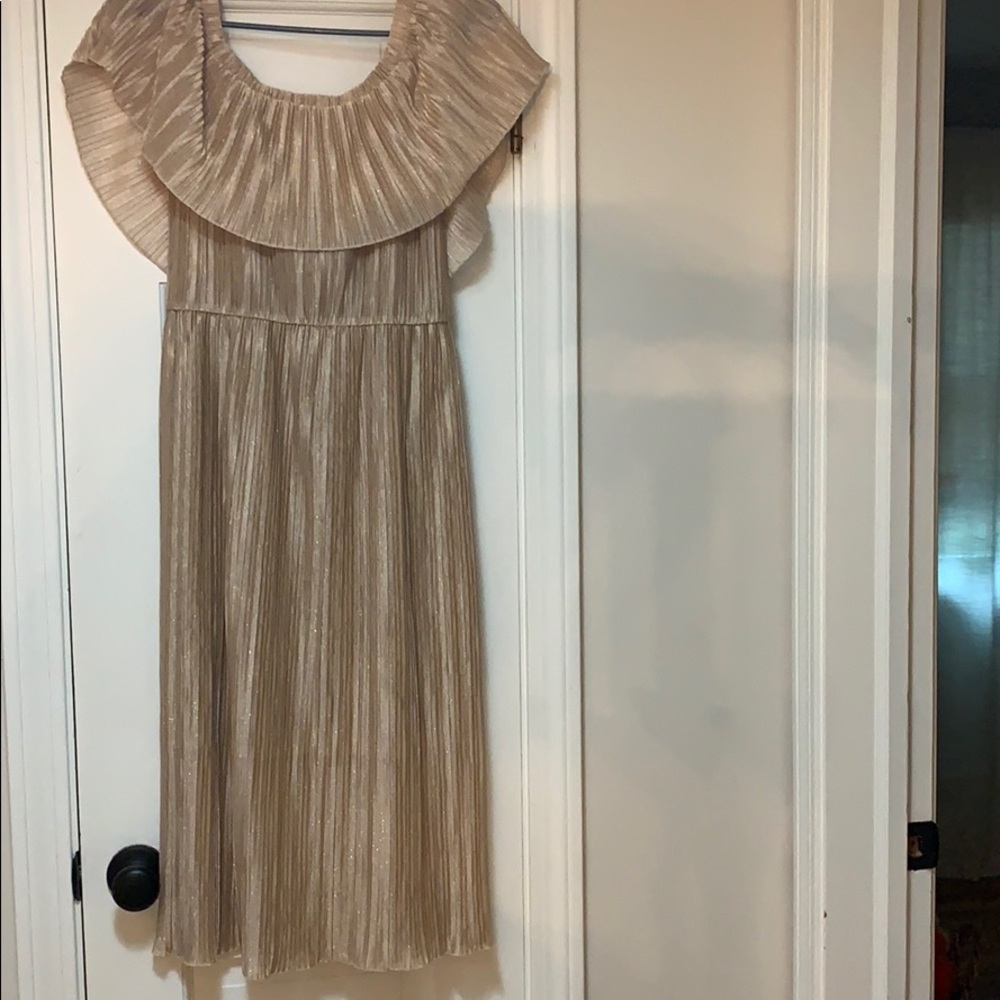 Dress the population dress
